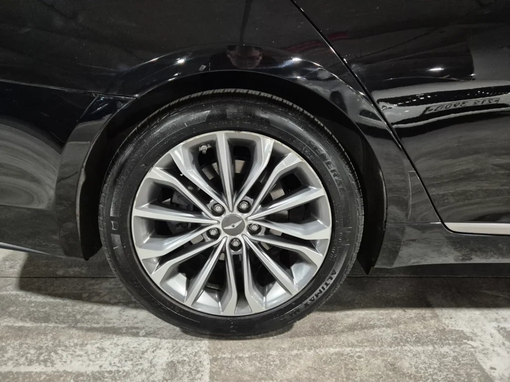 Hyundai Genesis DH G330 Modern