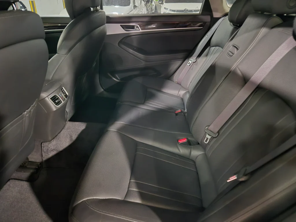 Hyundai Genesis DH G330 Modern