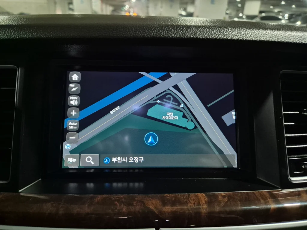 Hyundai Genesis DH G330 Modern