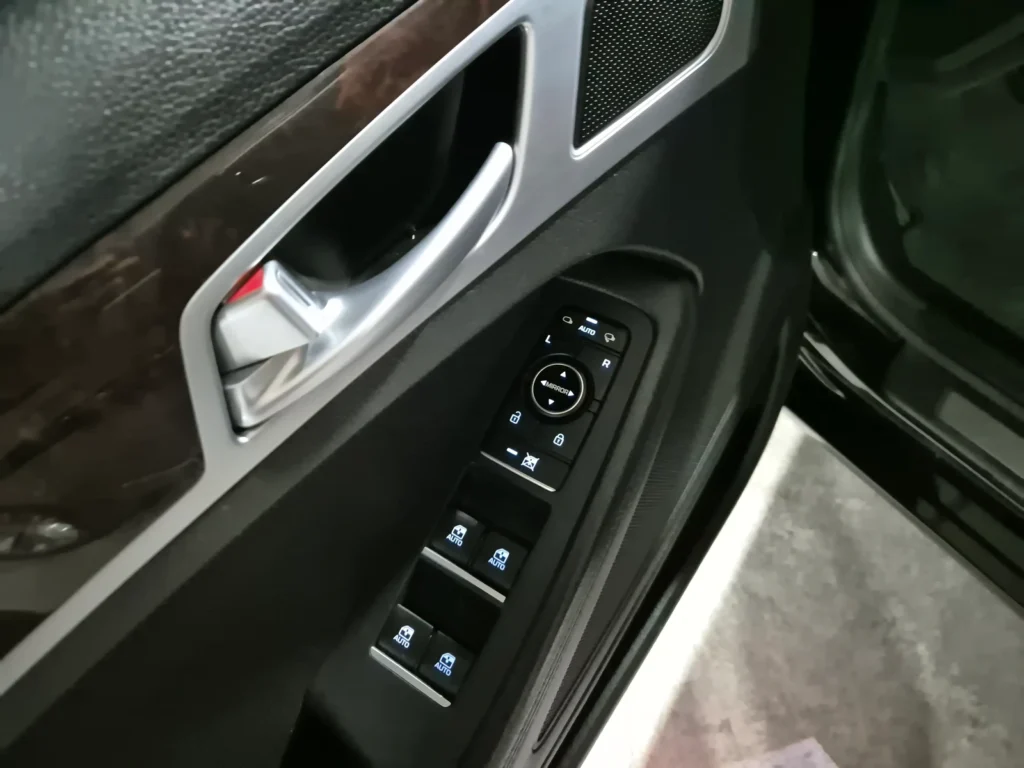 Hyundai Genesis DH G330 Modern