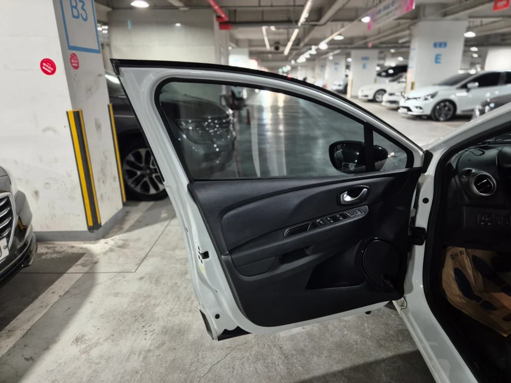 Renault-KoreaSamsung Clio Iconic