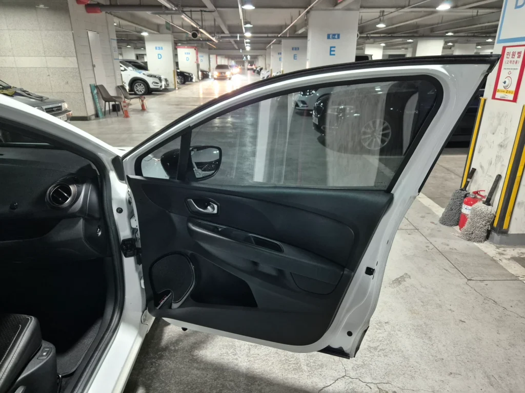 Renault-KoreaSamsung Clio Iconic