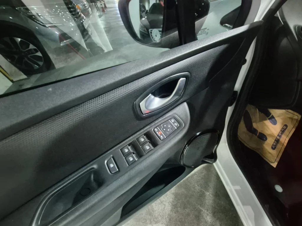 Renault-KoreaSamsung Clio Iconic