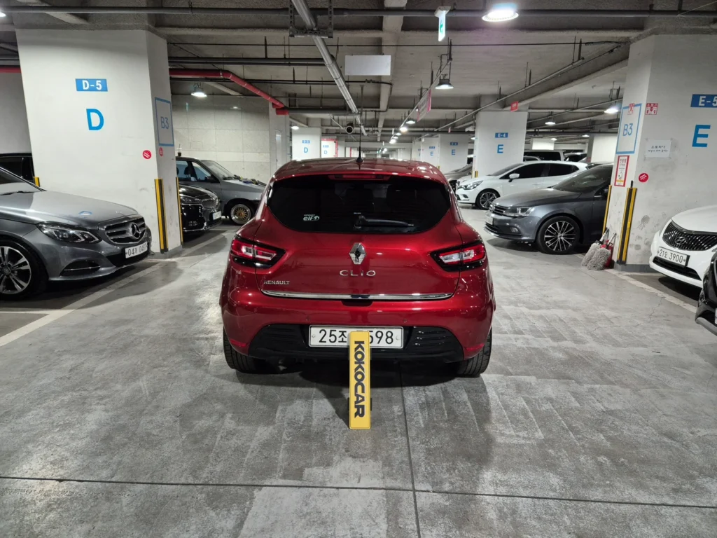 Renault-KoreaSamsung Clio Intense