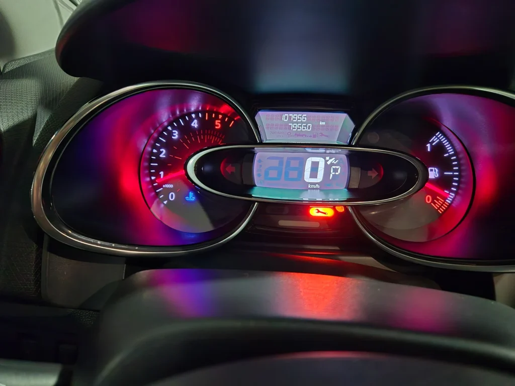 Renault-KoreaSamsung Clio Intense