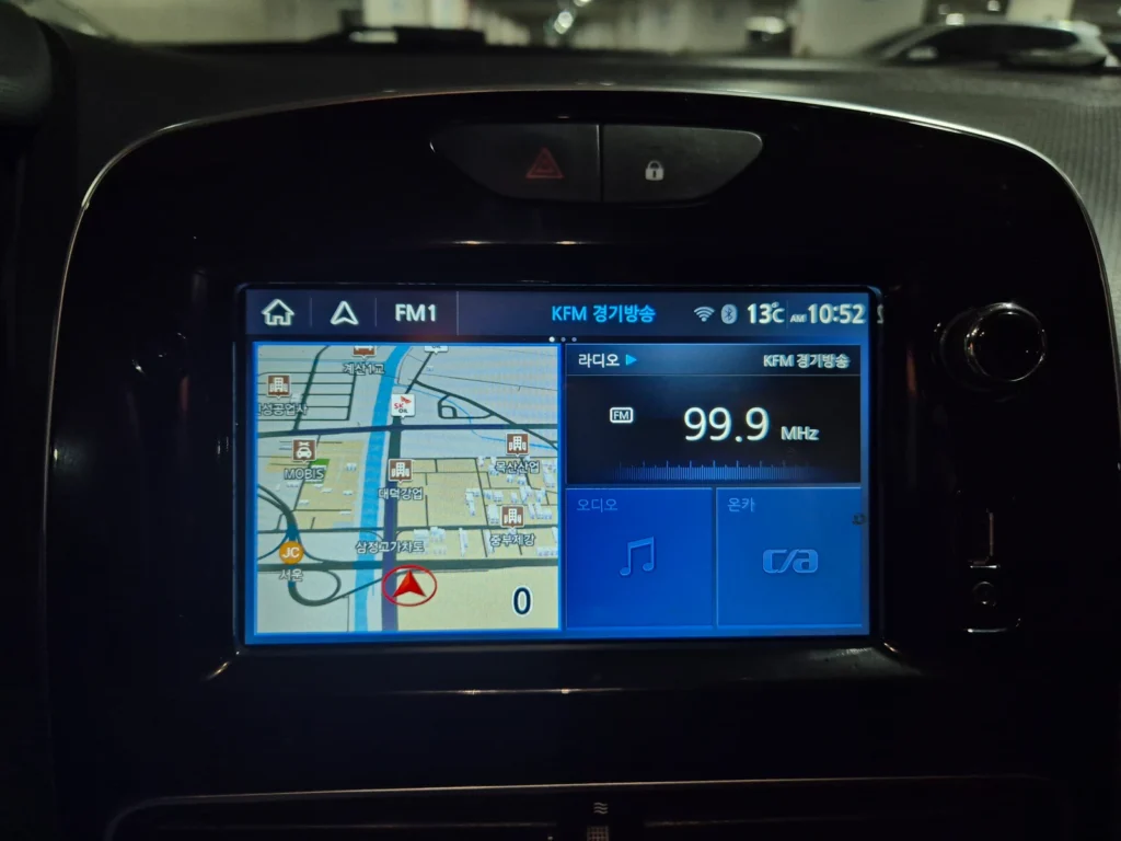 Renault-KoreaSamsung Clio Intense