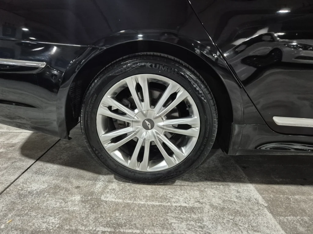 Hyundai Genesis (BH330) 3.3 Luxury