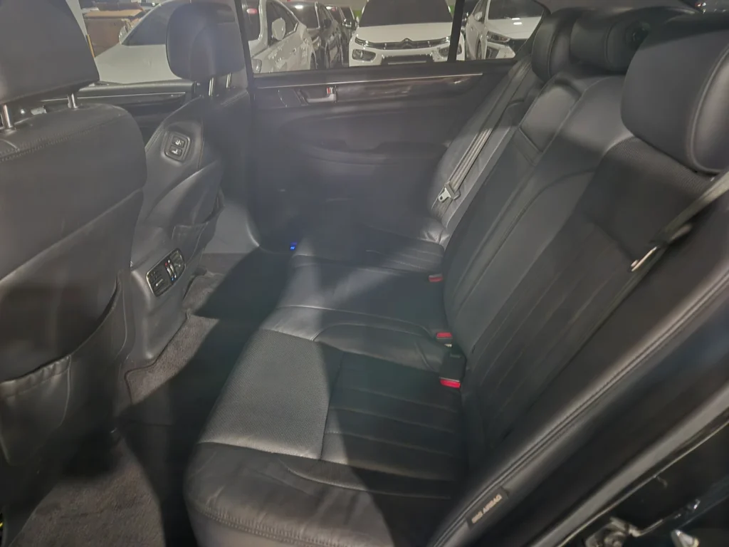 Hyundai Genesis (BH330) 3.3 Luxury