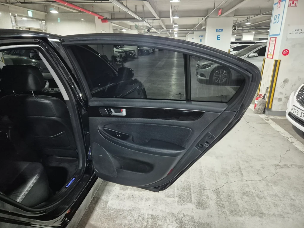 Hyundai Genesis (BH330) 3.3 Luxury