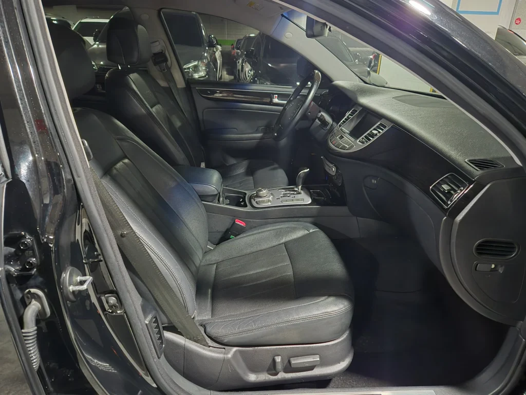 Hyundai Genesis (BH330) 3.3 Luxury