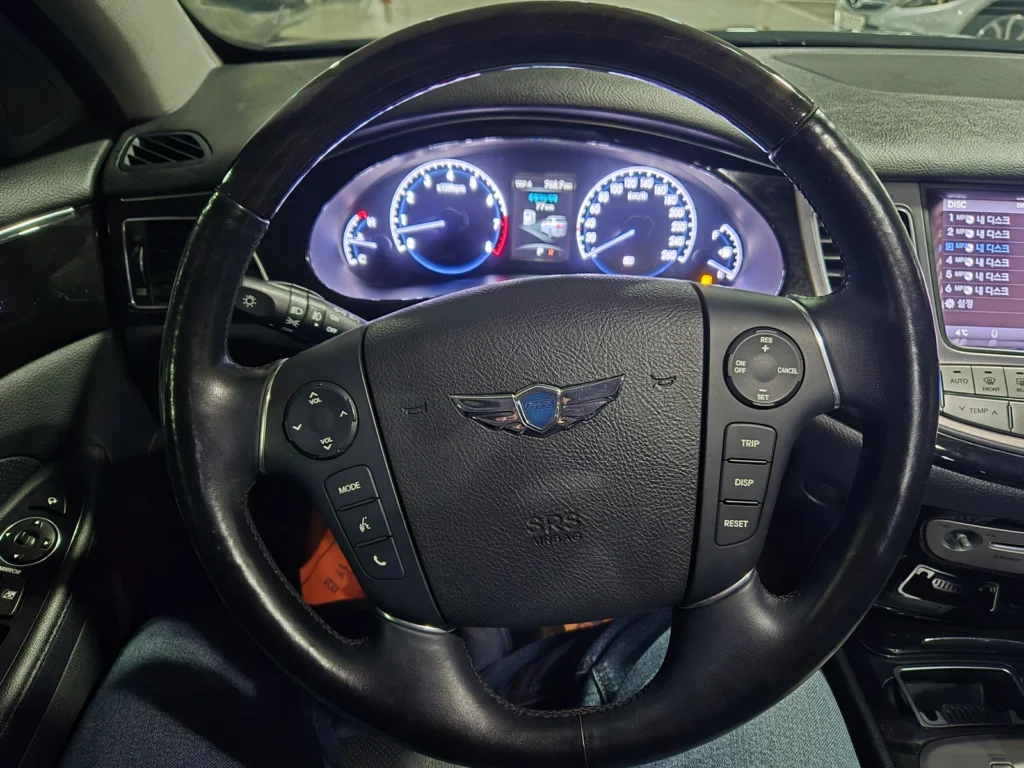 Hyundai Genesis (BH330) 3.3 Luxury