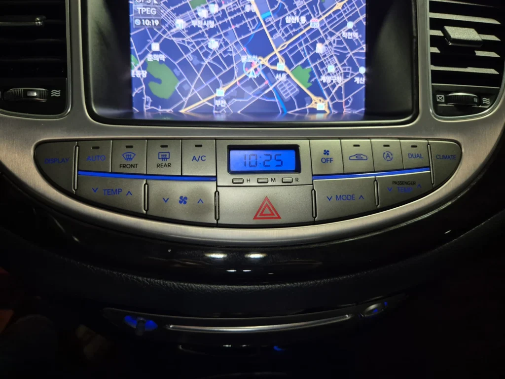 Hyundai Genesis (BH330) 3.3 Luxury