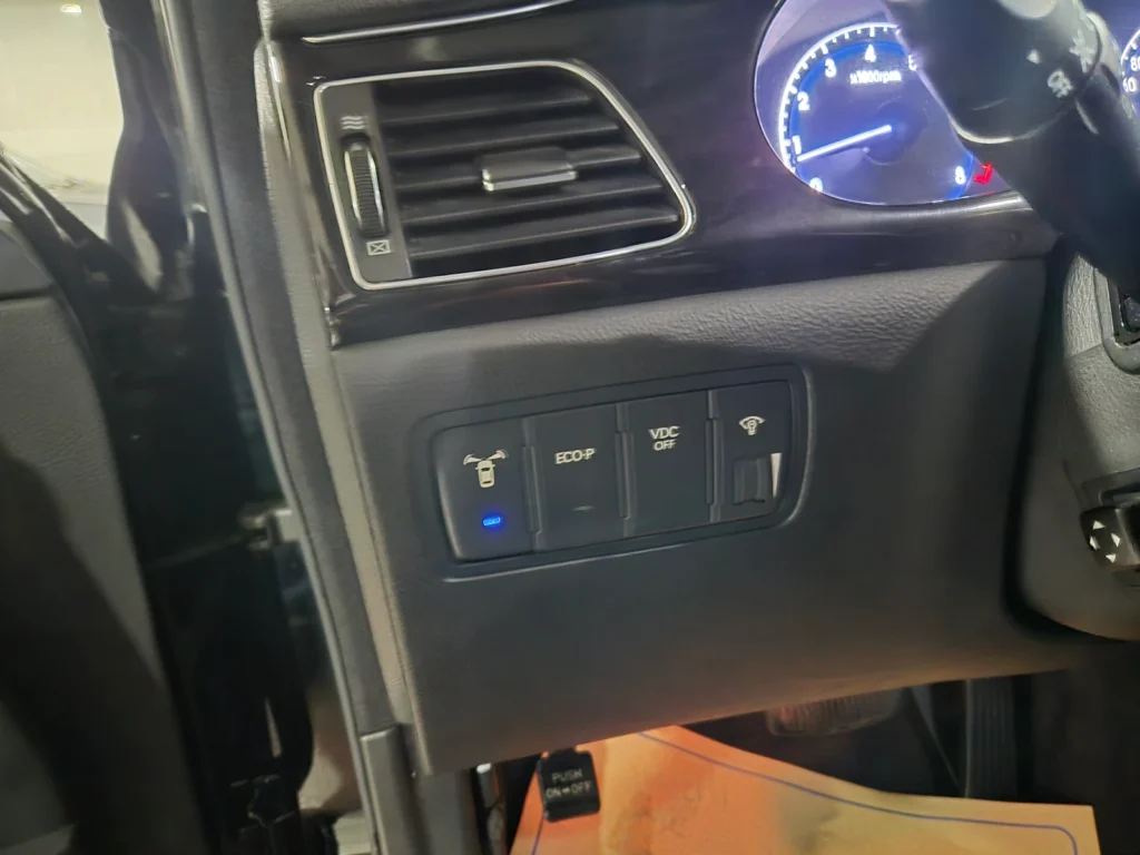 Hyundai Genesis (BH330) 3.3 Luxury