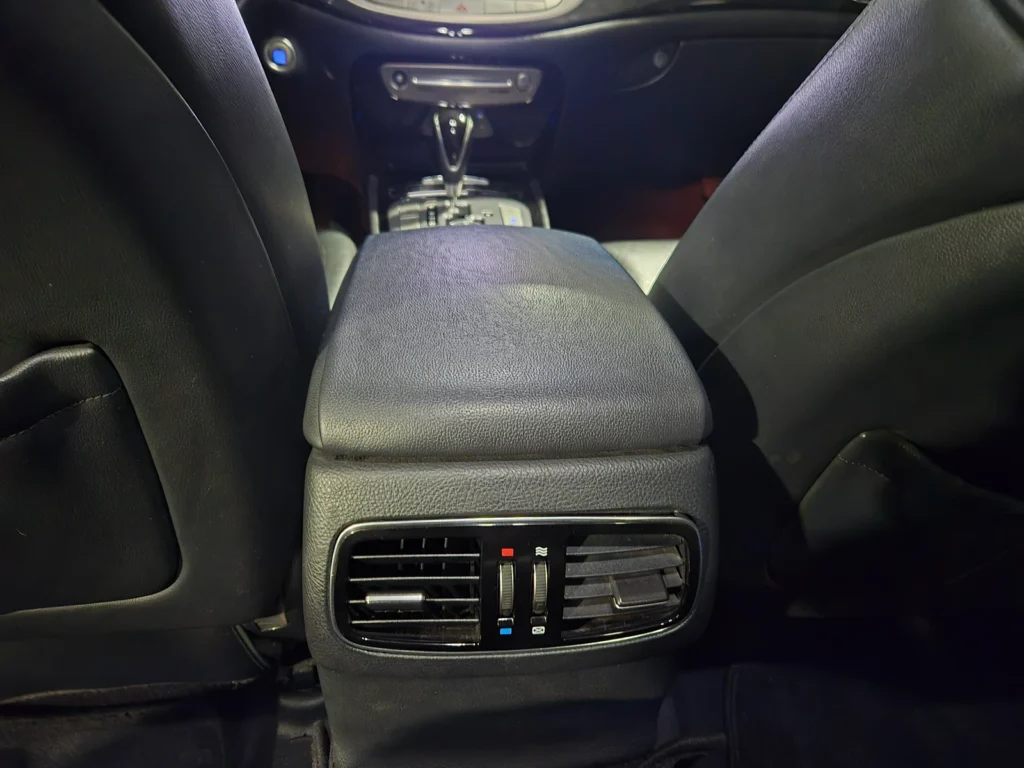 Hyundai Genesis (BH330) 3.3 Luxury