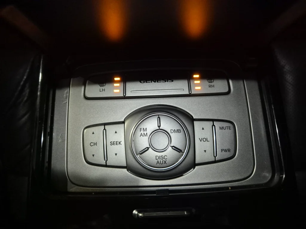 Hyundai Genesis (BH330) 3.3 Luxury