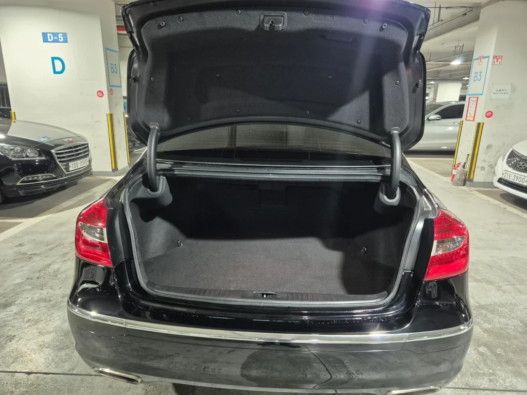 Hyundai Genesis (BH330) 3.3 Luxury