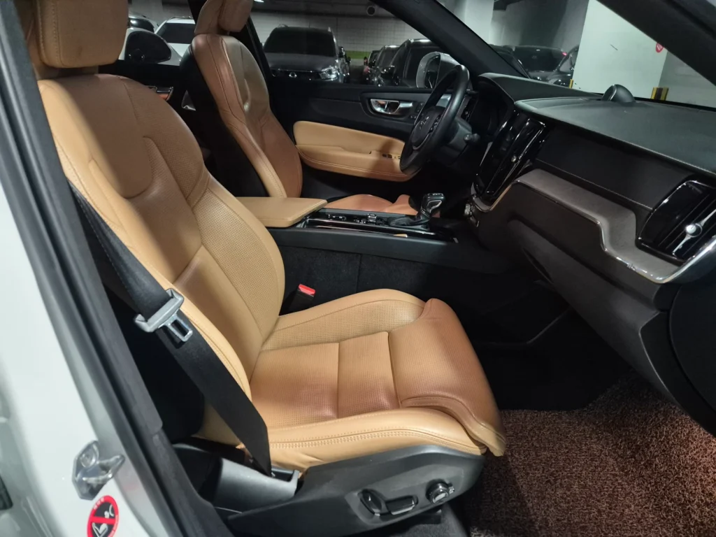 Volvo XC60 2nd Gen D5 Inscription