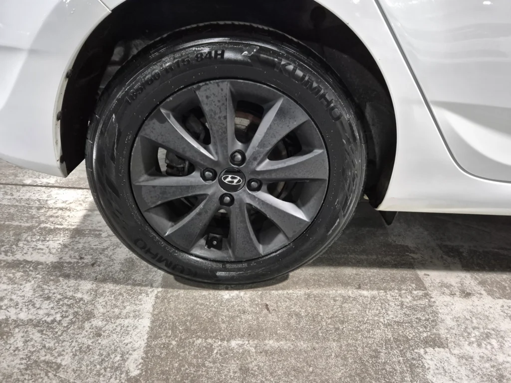 Hyundai Accent (new) Wit Diesel 1.6 VGT Modern