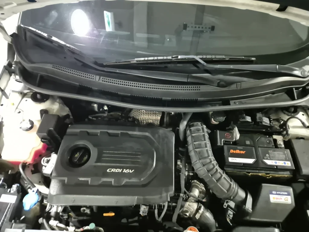 Hyundai Accent (new) Wit Diesel 1.6 VGT Modern