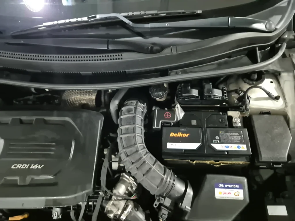 Hyundai Accent (new) Wit Diesel 1.6 VGT Modern