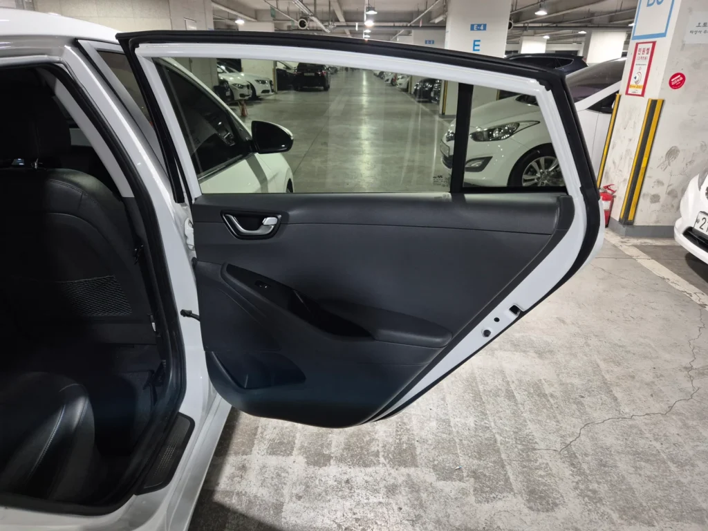 Hyundai Ioniq Hybrid Q