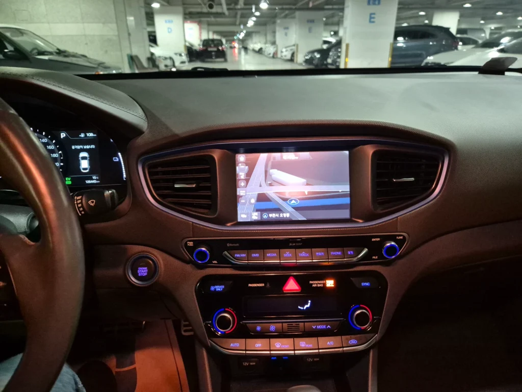 Hyundai Ioniq Hybrid Q