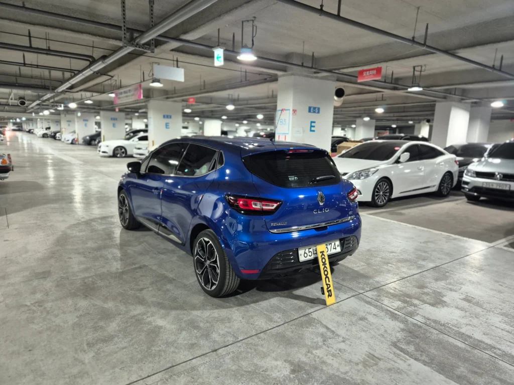 Renault-KoreaSamsung Clio Intens