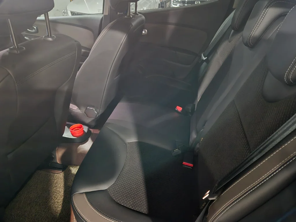 Renault-KoreaSamsung Clio Intens