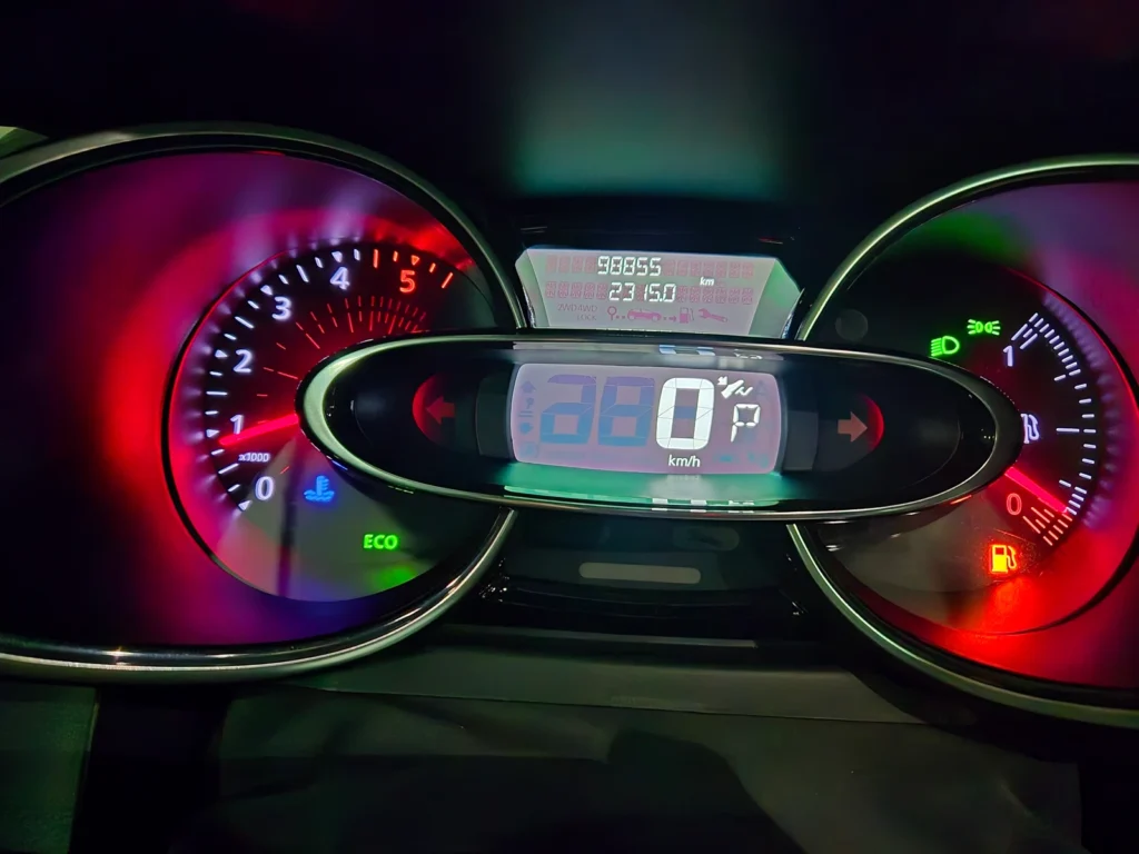 Renault-KoreaSamsung Clio Intens