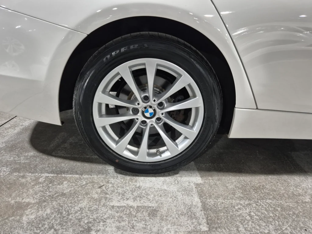 BMW 3 Series (F30) 320d