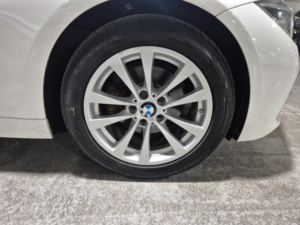 BMW 3 Series (F30) 320d