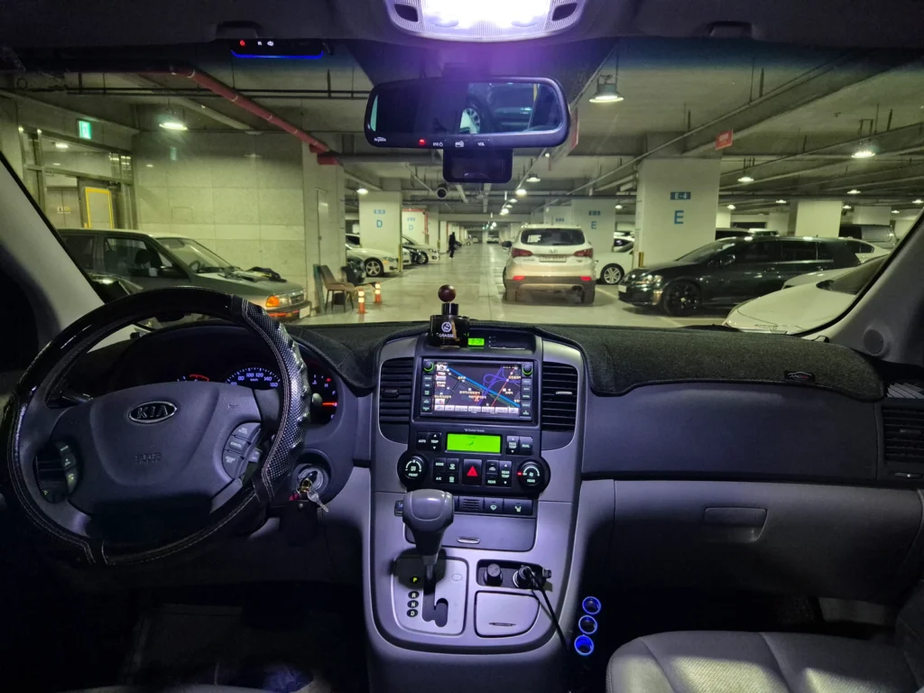 Kia Carnival R Grand Carnival GLX