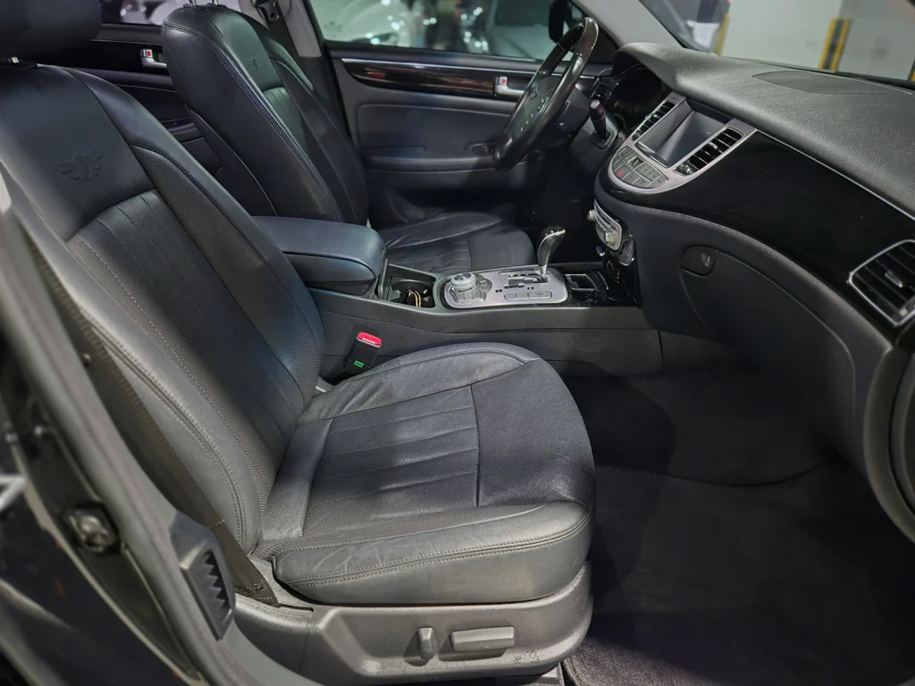 Hyundai Genesis (BH330) 3.3 Premium