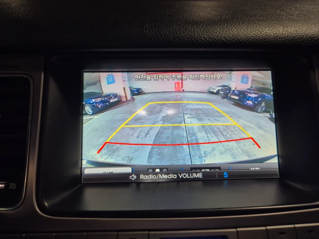 Hyundai Genesis (BH330) 3.3 Premium