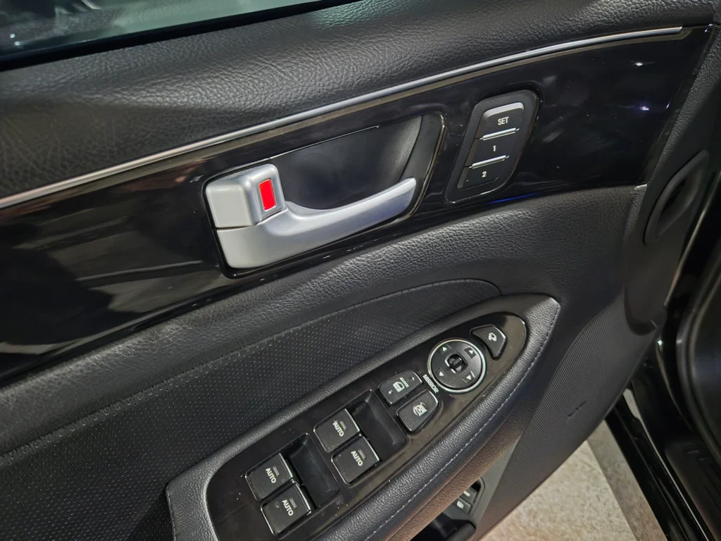 Hyundai Genesis (BH330) 3.3 Premium