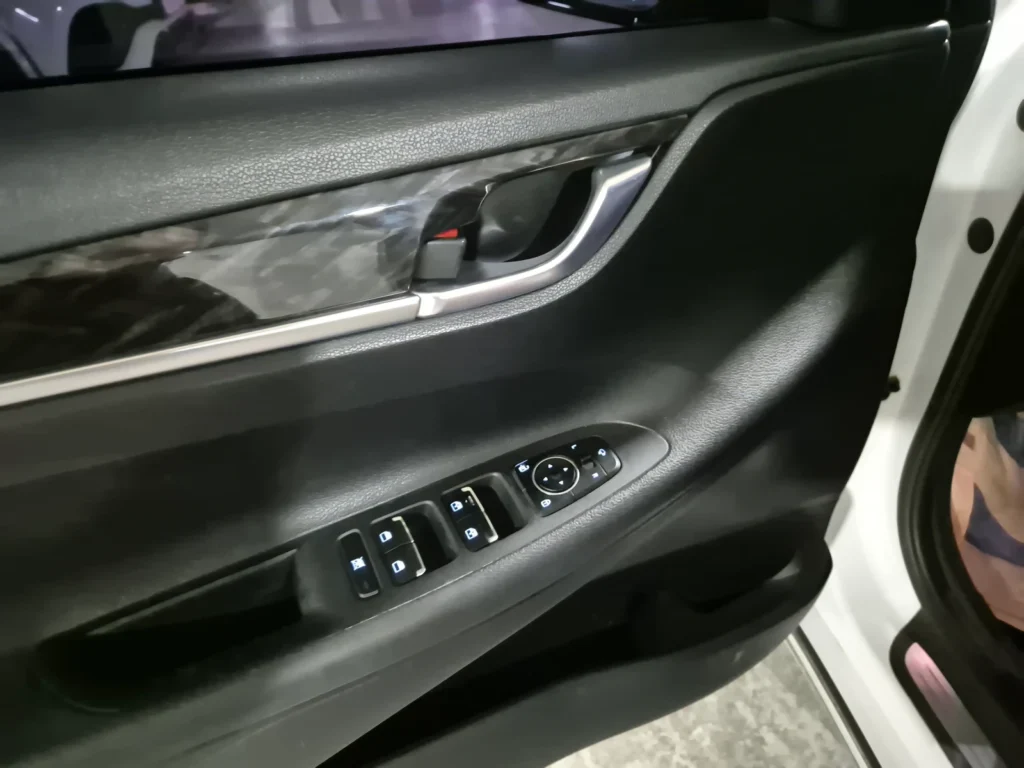 Hyundai Grandeur IG 3.0 LPI Modern