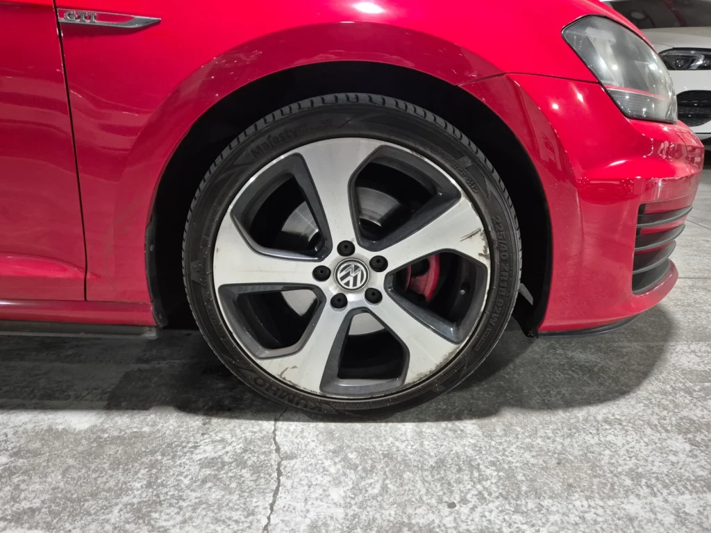 Volkswagen Golf 7th Gen 2.0 GTI