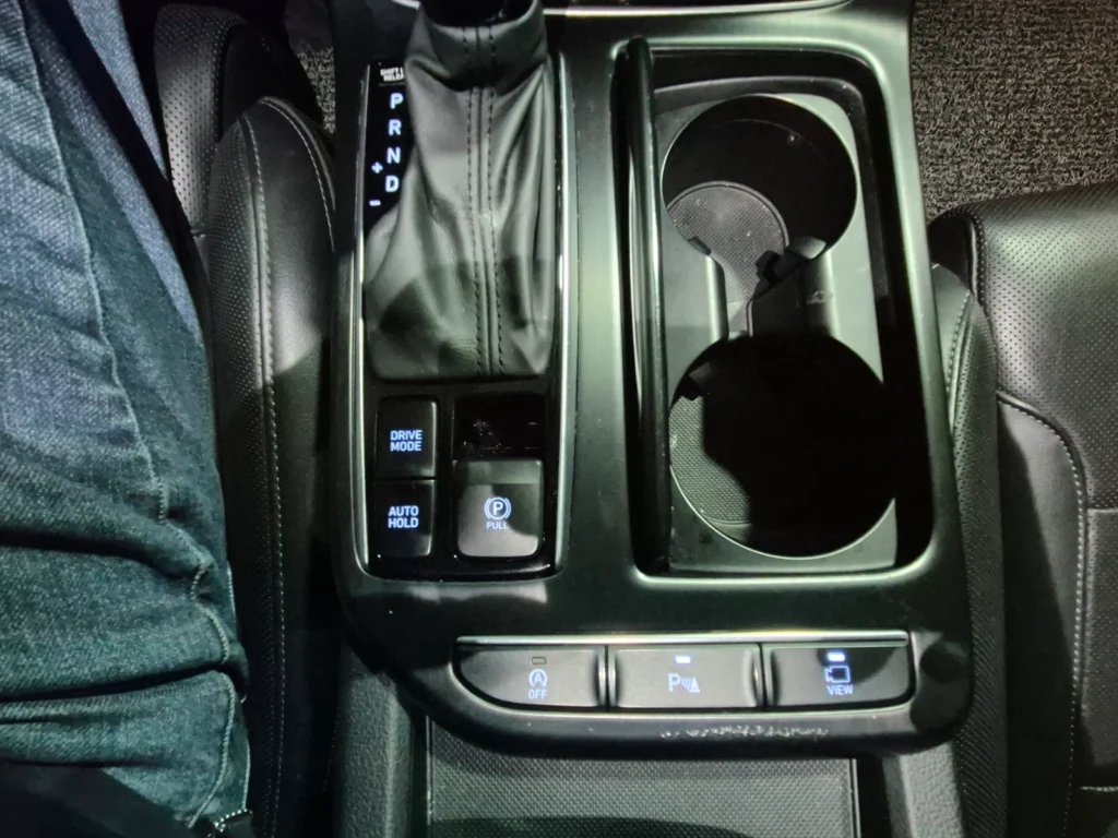 Hyundai Grandeur IG 2.2 Diesel Premium