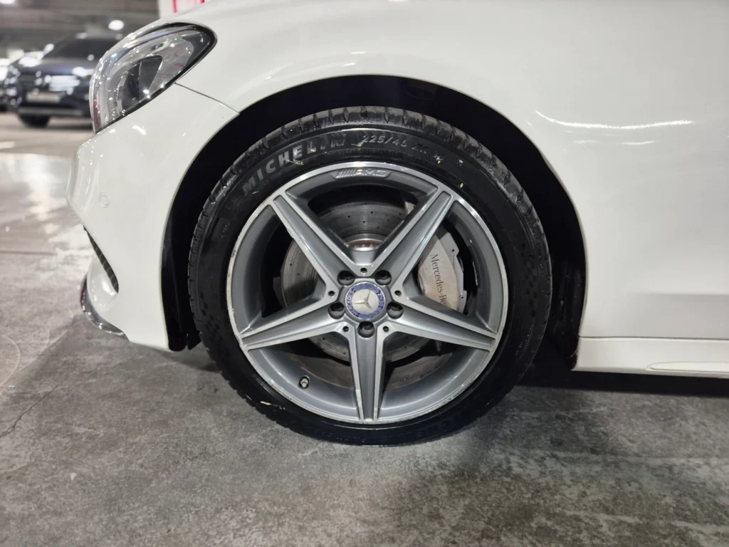 Benz C-Class W205 C250 d 4MATIC