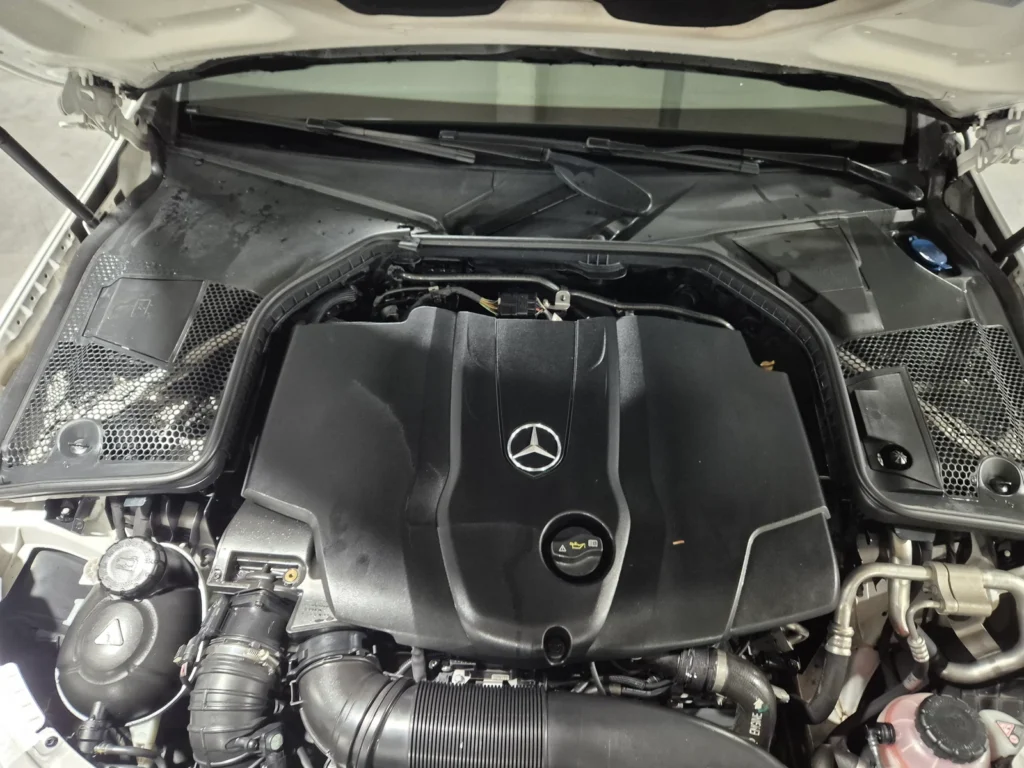 Benz C-Class W205 C250 d 4MATIC