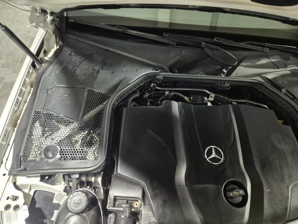 Benz C-Class W205 C250 d 4MATIC