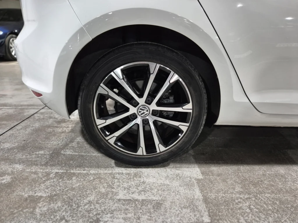 Volkswagen Golf 7th Gen 2.0 TDI Premium