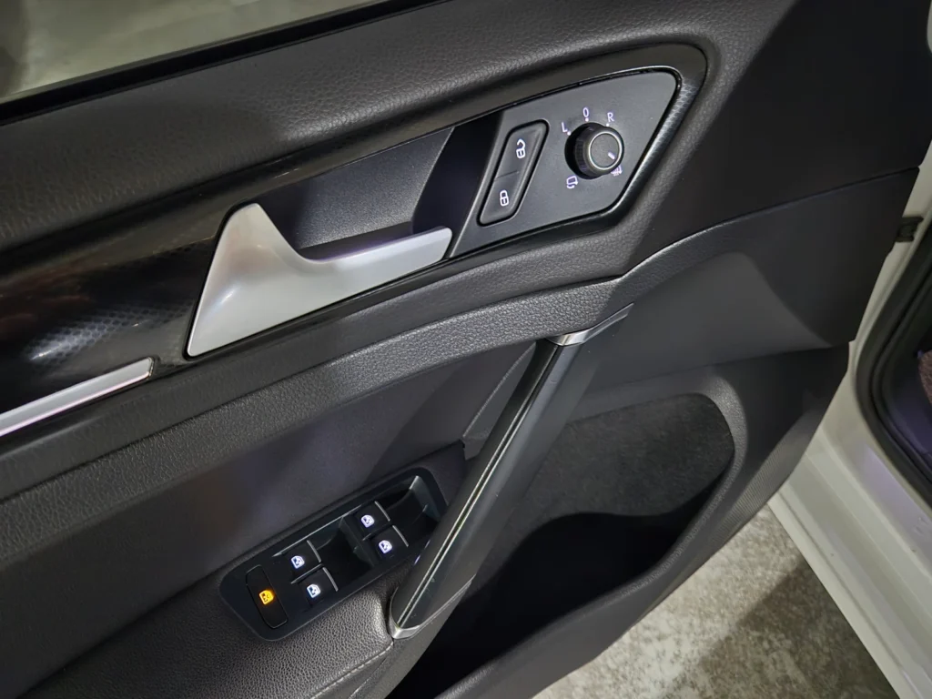 Volkswagen Golf 7th Gen 2.0 TDI Premium