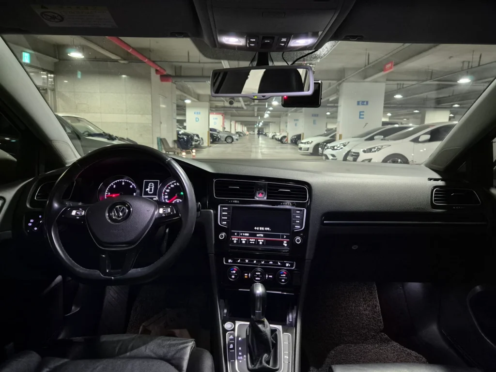 Volkswagen Golf 7th Gen 2.0 TDI Premium