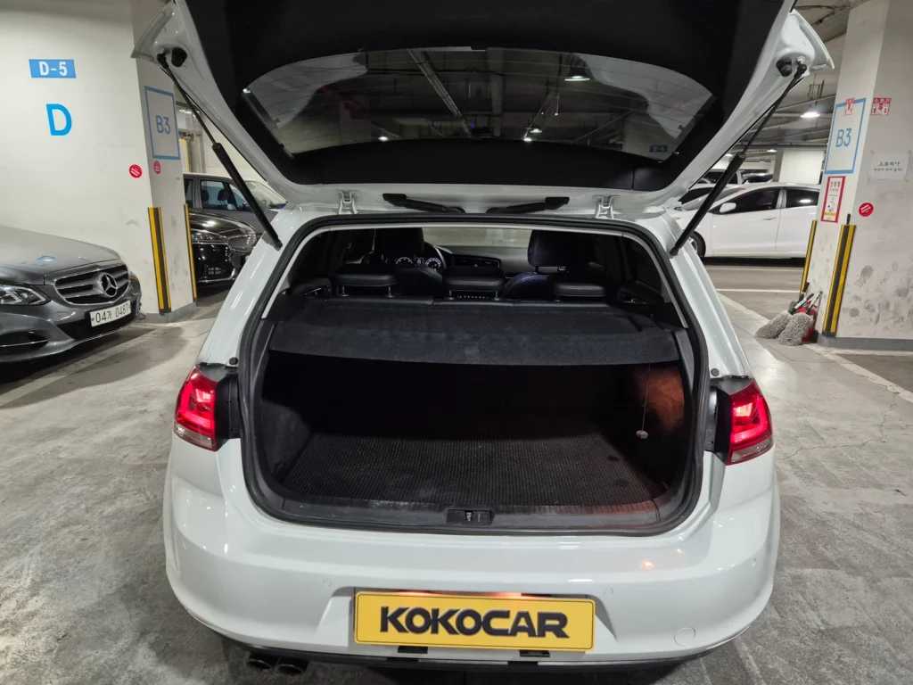 Volkswagen Golf 7th Gen 2.0 TDI Premium