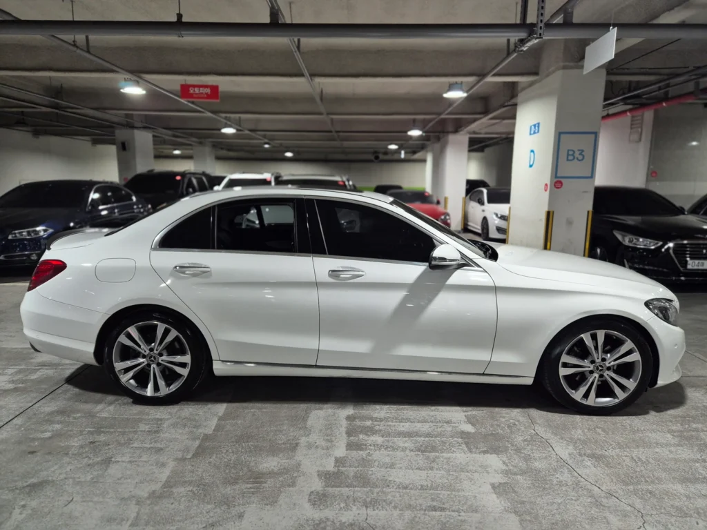 Benz C-Class W205 C220 d Avantgarde
