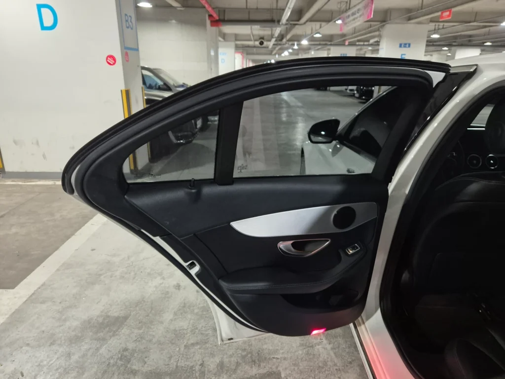 Benz C-Class W205 C220 d Avantgarde