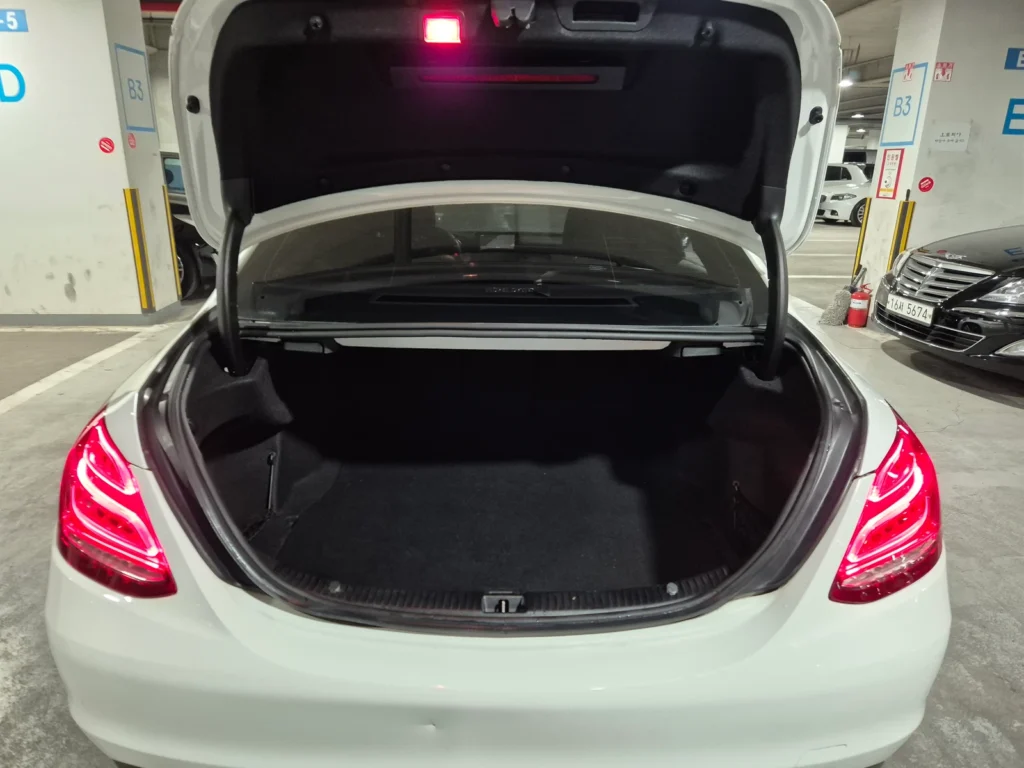 Benz C-Class W205 C220 d Avantgarde