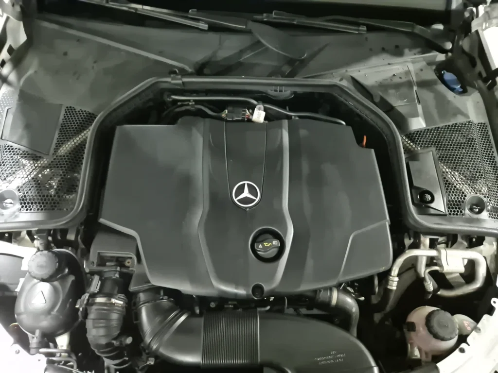 Benz C-Class W205 C220 d Avantgarde