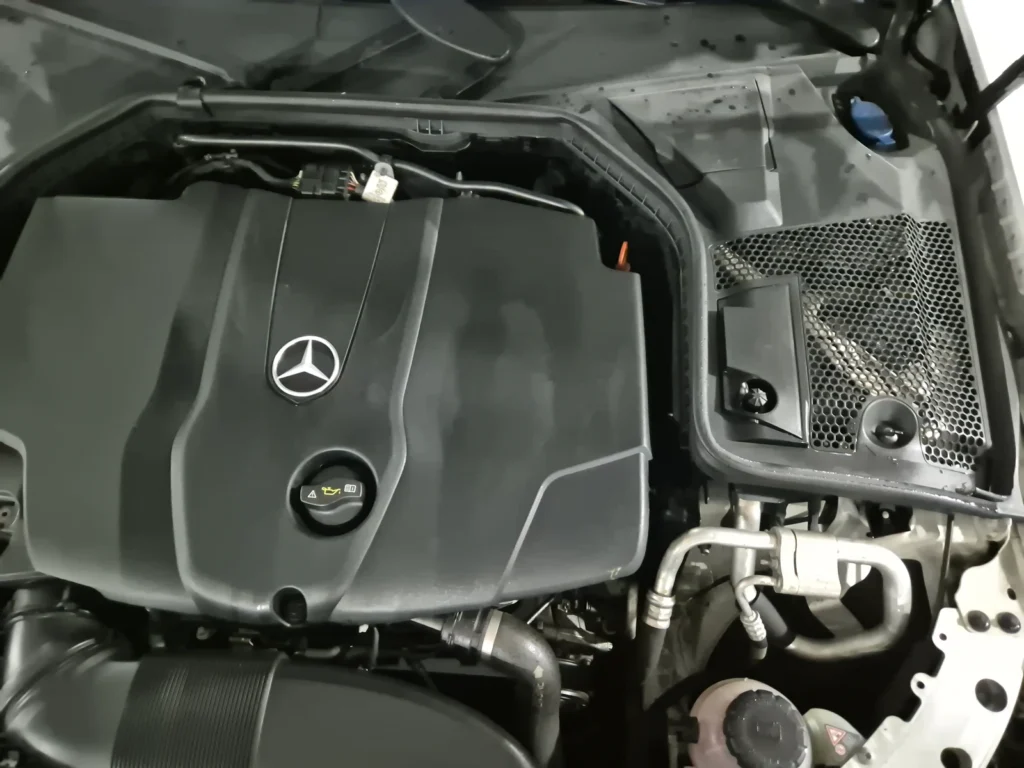 Benz C-Class W205 C220 d Avantgarde